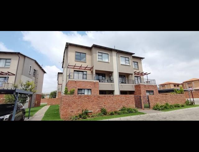 2 BEDROOM PROPERTY TO RENT IN WILGEHEUWEL
